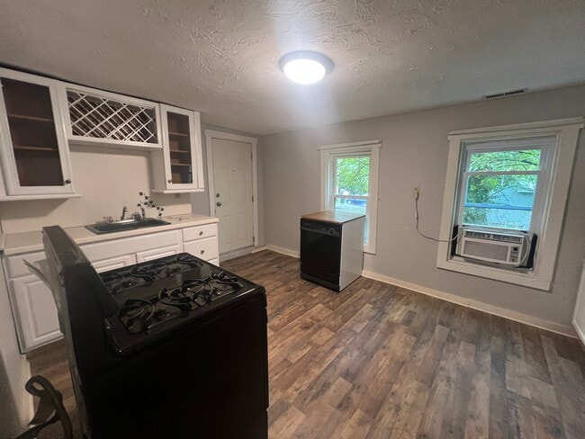 10 Cayton St in Morgantown, WV - Building Photo - Building Photo