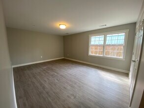 95 N Jackson St in Hartwell, GA - Building Photo - Building Photo