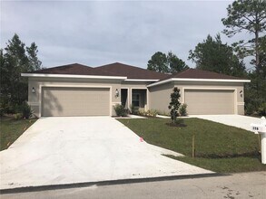 35 Wood Arbor Ln in Palm Coast, FL - Building Photo - Building Photo