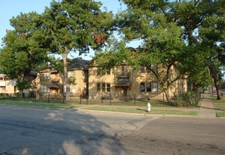 4927-4931 Bryan St in Dallas, TX - Building Photo - Building Photo