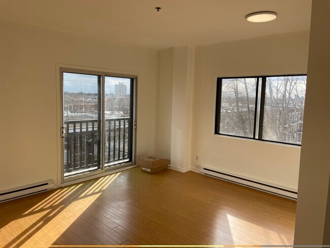 7225 Rue Durocher in Montréal, QC - Building Photo - Building Photo