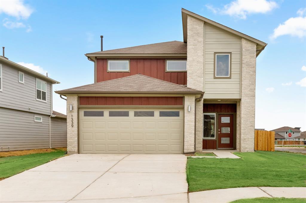 1339 Plymouth St in San Marcos, TX - Building Photo