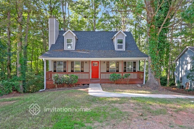 property at 662 Lakeridge Dr SE