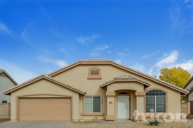 4340 W Misty Willow Ln