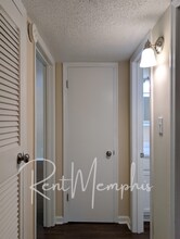 358 E Pkwy N in Memphis, TN - Building Photo - Building Photo
