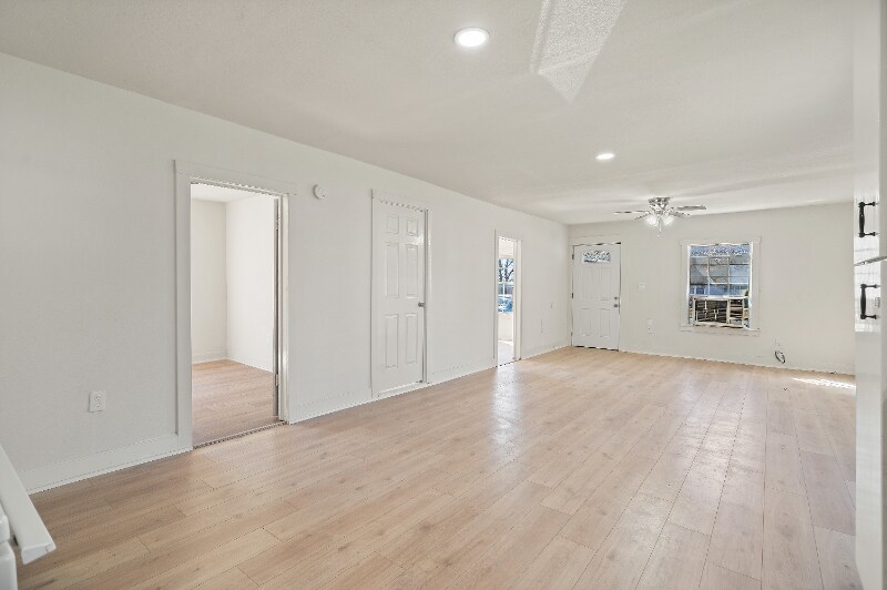 1312 S Grand Ave in Gainesville, TX - Building Photo
