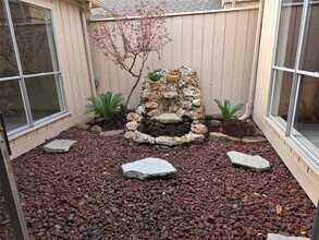 406 Fox Briar Ln in Sugar Land, TX - Building Photo - Building Photo