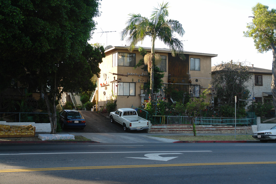 114 S Rampart Blvd in Los Angeles, CA - Building Photo