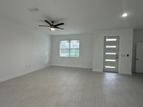 486 Sunset Rd N in Rotonda West, FL - Building Photo - Building Photo