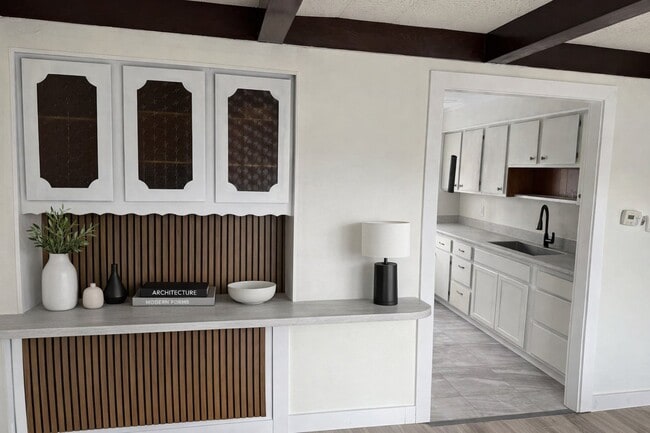 716 W Bell Ave, Unit B in Appleton, WI - Foto de edificio - Building Photo