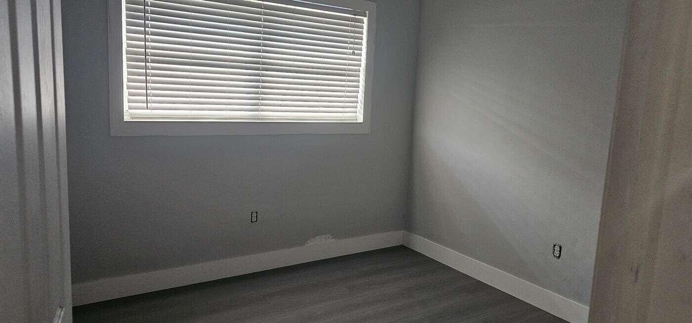 1141 N 70th Way in Hollywood, FL - Building Photo