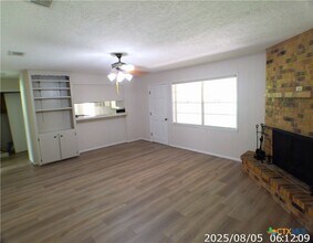 3217 Patricia Ln in Pearland, TX - Building Photo - Building Photo
