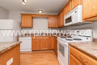 3181 SW Sharmin Ln in Ankeny, IA - Building Photo - Building Photo