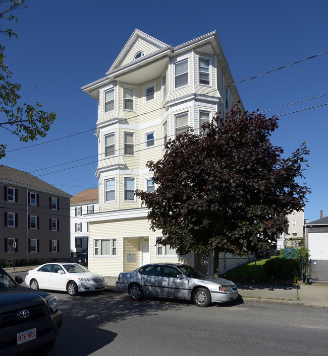 523 N Front St in New Bedford, MA - Building Photo - Building Photo