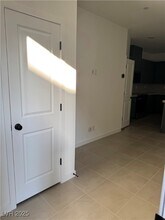 197 Wewatta Ave in Henderson, NV - Foto de edificio - Building Photo