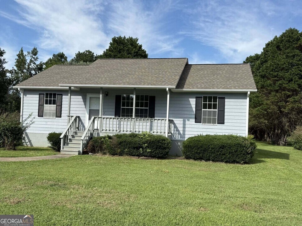 264 Sorrow-Patterson Rd in Colbert, GA - Building Photo