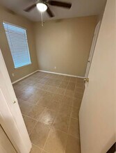 6739 Freedom Oaks in San Antonio, TX - Foto de edificio - Building Photo