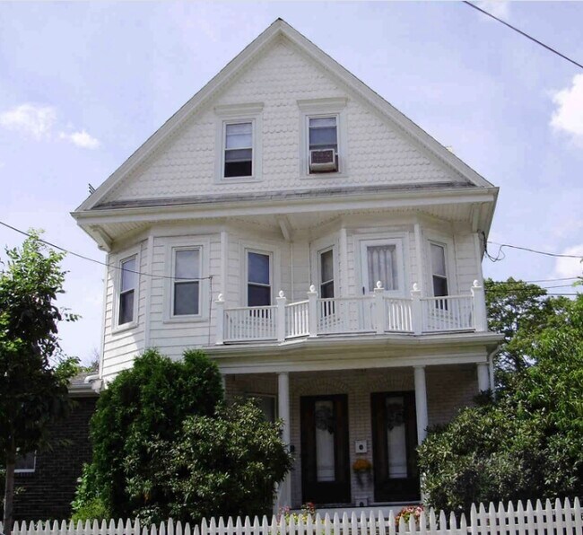 91 Jackson Rd Rentals in Newton, MA