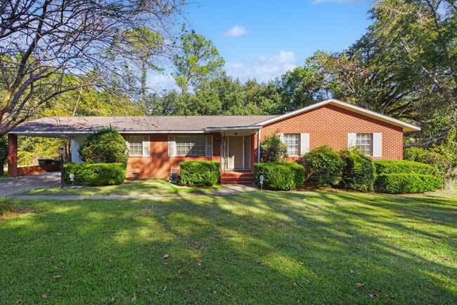 property at 117 Chapel Dr