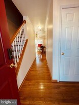 404 Navaho Dr in Frederick, MD - Building Photo