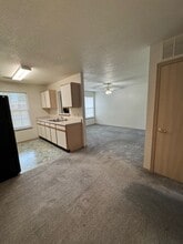 Eldorado Springs in El Dorado Springs, MO - Building Photo - Building Photo