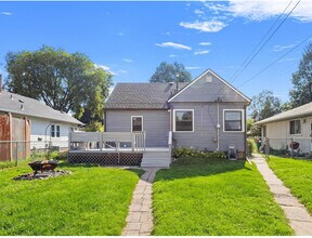 5748 35th Ave S in Minneapolis, MN - Building Photo - Building Photo