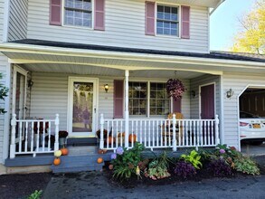80 Lower Newtown Rd in Waterford, NY - Building Photo - Building Photo