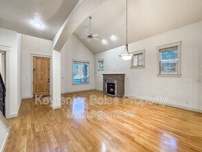 7301 W Baron Ln in Boise, ID - Building Photo - Building Photo
