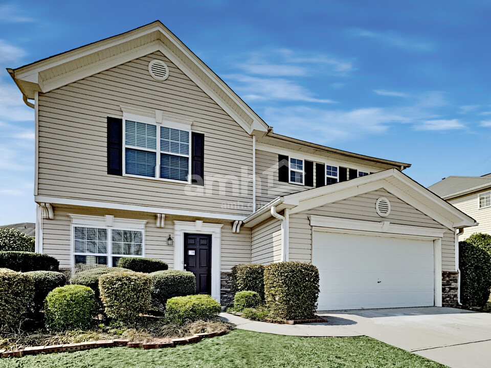 2068 White Top Rd in Lawrenceville, GA - Building Photo