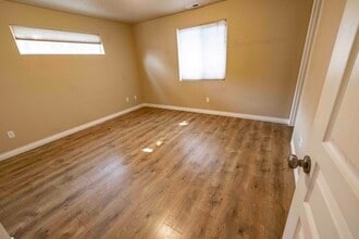 1300 SW Greeley St in College Place, WA - Building Photo - Building Photo