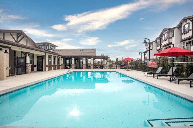 Diamond Creek Apartments in Morgan Hill, CA - Building Photo - Other