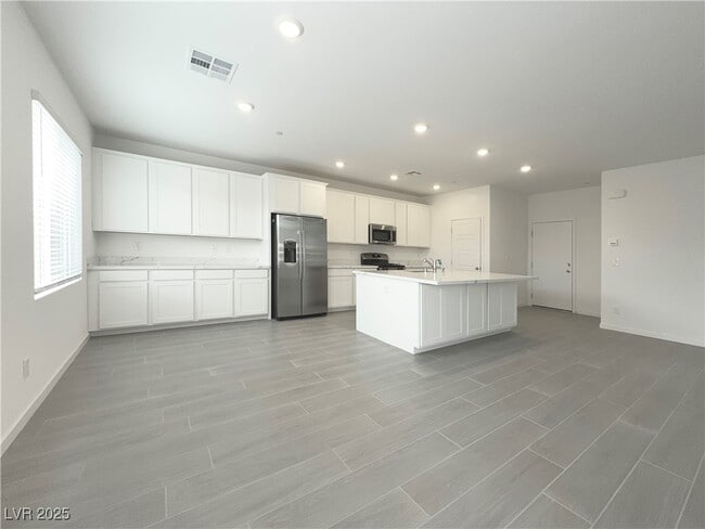 property at 530 Daphne Ter St