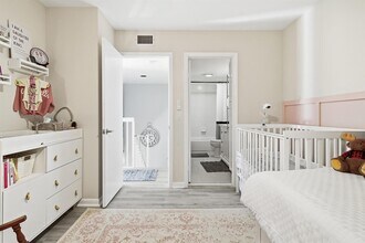 6818 68th Way in West Palm Beach, FL - Building Photo - Building Photo