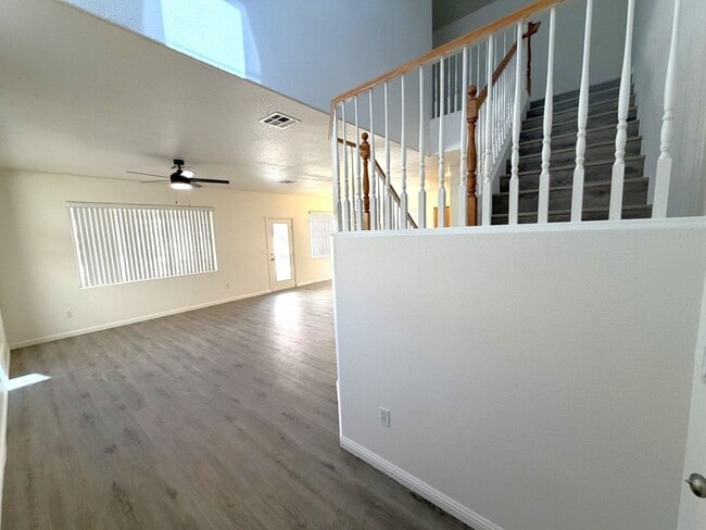 3814 Discovery Creek Ave in North Las Vegas, NV - Building Photo - Building Photo