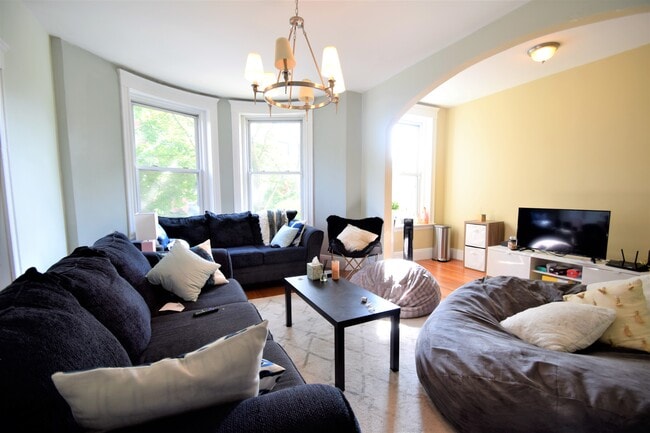 property at 184 Saint Paul St