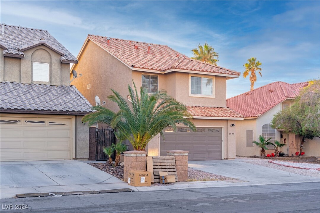 3640 Gerri Bay Ln in Las Vegas, NV - Foto de edificio