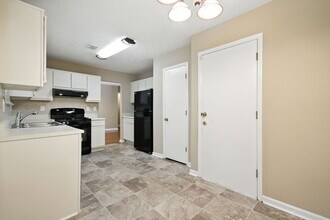 3045 Wildflower Ln SW in Snellville, GA - Building Photo - Building Photo