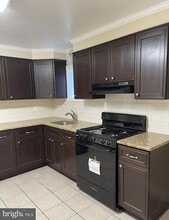 705 Anderson St in Trenton, NJ - Foto de edificio - Building Photo