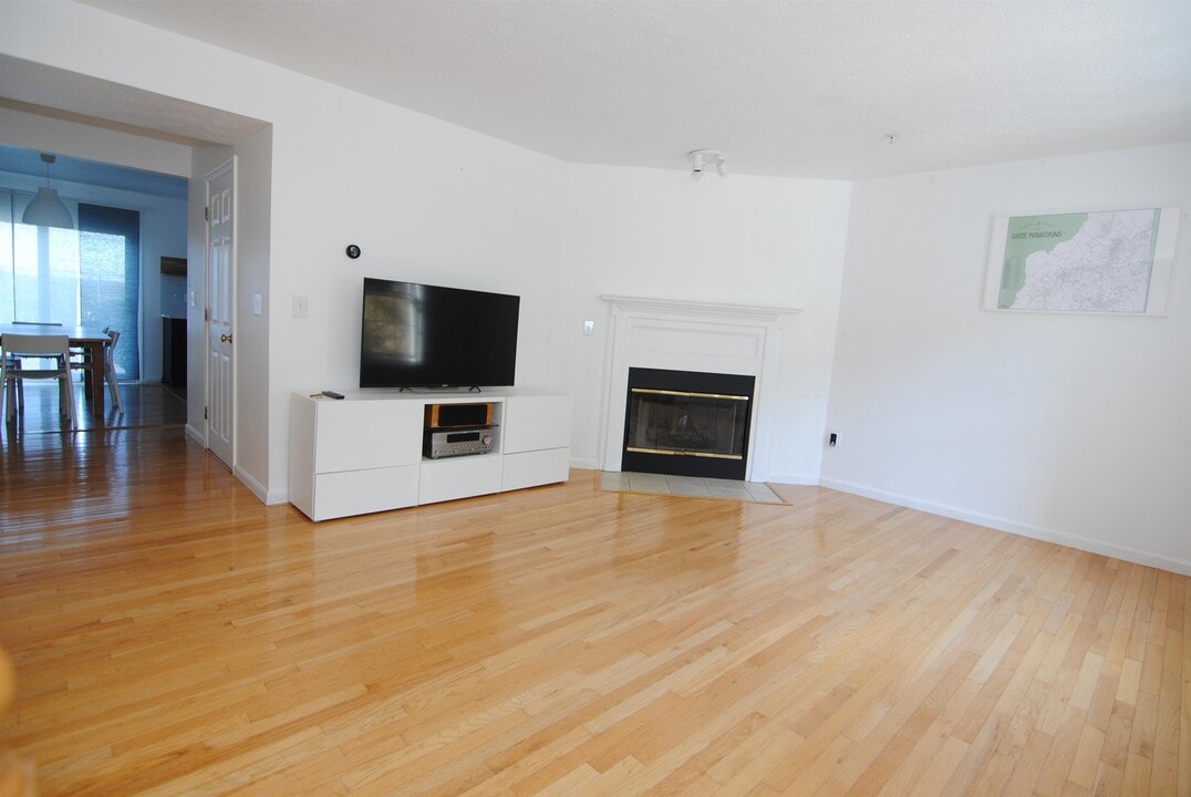 35 Georgetown Dr in Nashua, NH - Building Photo