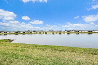 8756 Coco Bay Blvd in Englewood, FL - Building Photo - Building Photo