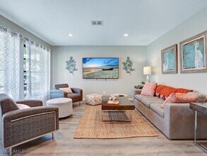 774 99th Ave N in Naples, FL - Building Photo - Building Photo