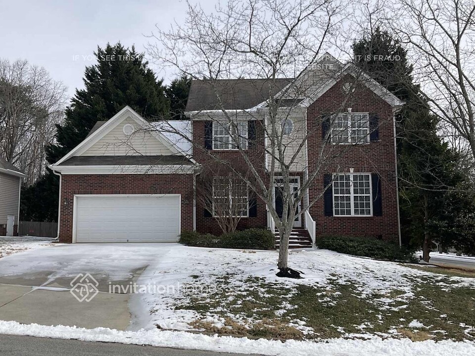 4800 Tenby Dr in Greensboro, NC - Building Photo