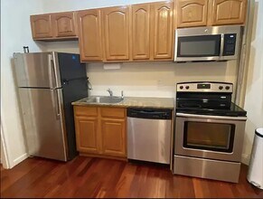 129 W 56th St in New York, NY - Foto de edificio - Building Photo