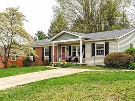 1134 Waterman Dr, Unit QT2502 in Harrisonburg, VA - Building Photo