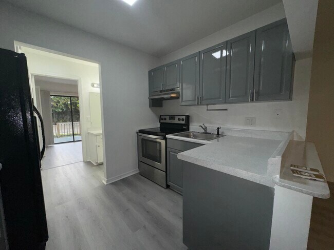 4120 Maine St in Lake Worth Beach, FL - Building Photo - Building Photo