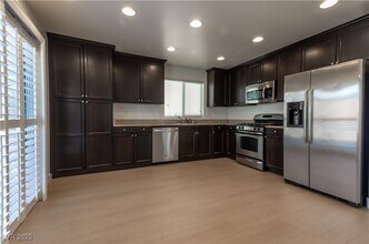 6732 Thalia River St in Las Vegas, NV - Building Photo - Building Photo