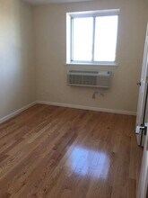 46-25-25 Queens Blvd in Woodside, NY - Building Photo - Building Photo