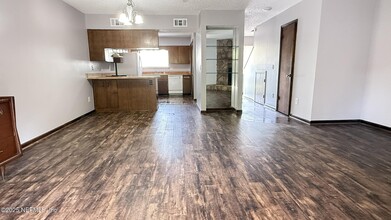 2128 Dunes Way Dr W in Jacksonville, FL - Building Photo - Building Photo