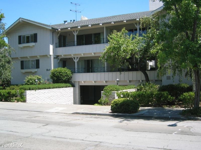 837 Cowper St in Palo Alto, CA - Building Photo