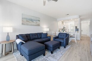 7885 Mahogany Run Ln, Unit SI FL2-ID1494628P in Naples, FL - Building Photo